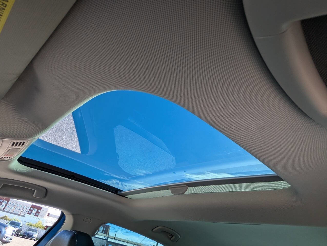 Used 2022 Volkswagen Jetta SE image 33