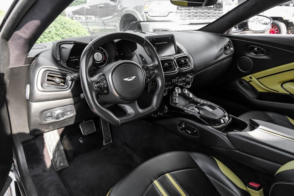 Used 2020 Aston Martin V8 Vantage Coupe RWD image 12