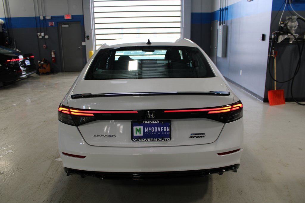 Used 2024 Honda Accord Sport image 40