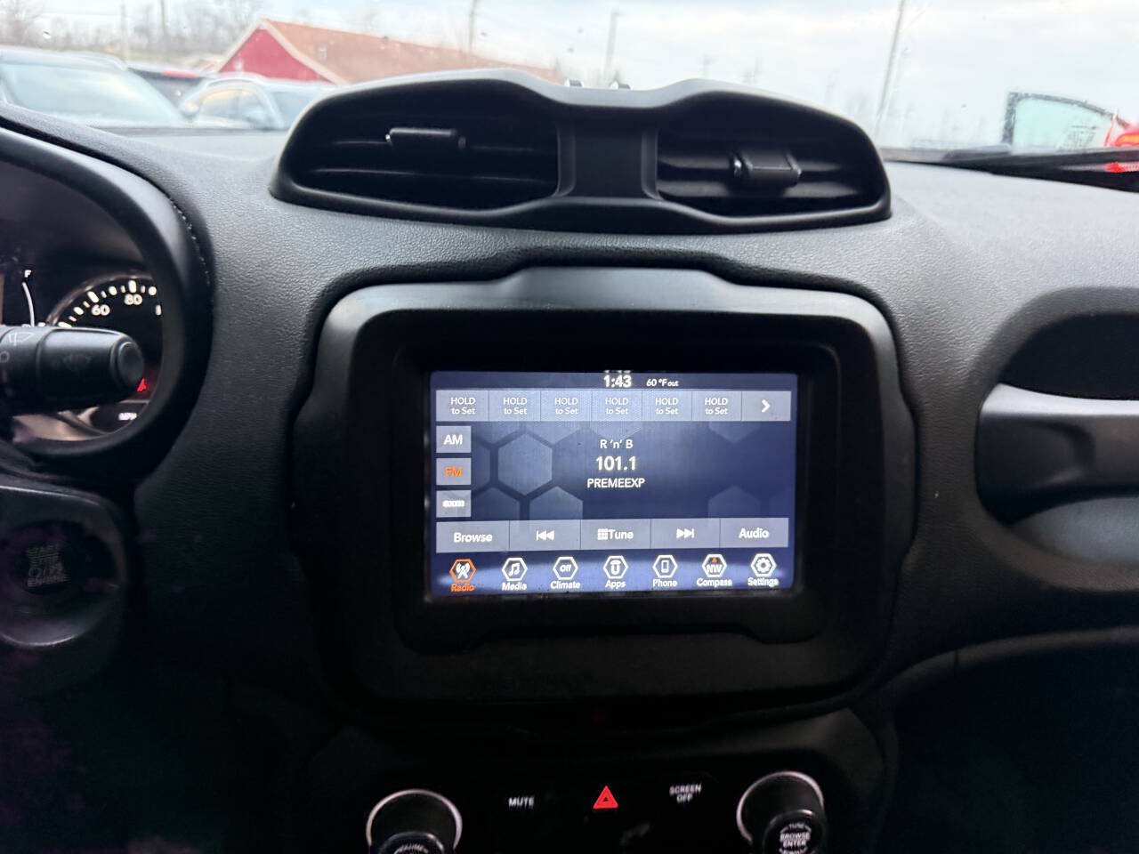 Used 2020 Jeep Renegade Sport FWD image 27