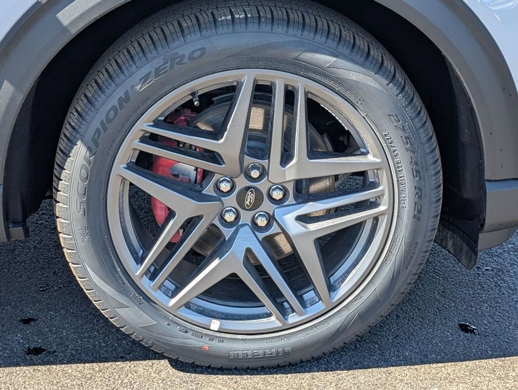 New 2026 Ford Explorer ST w/ Sun And Sound Package image 19
