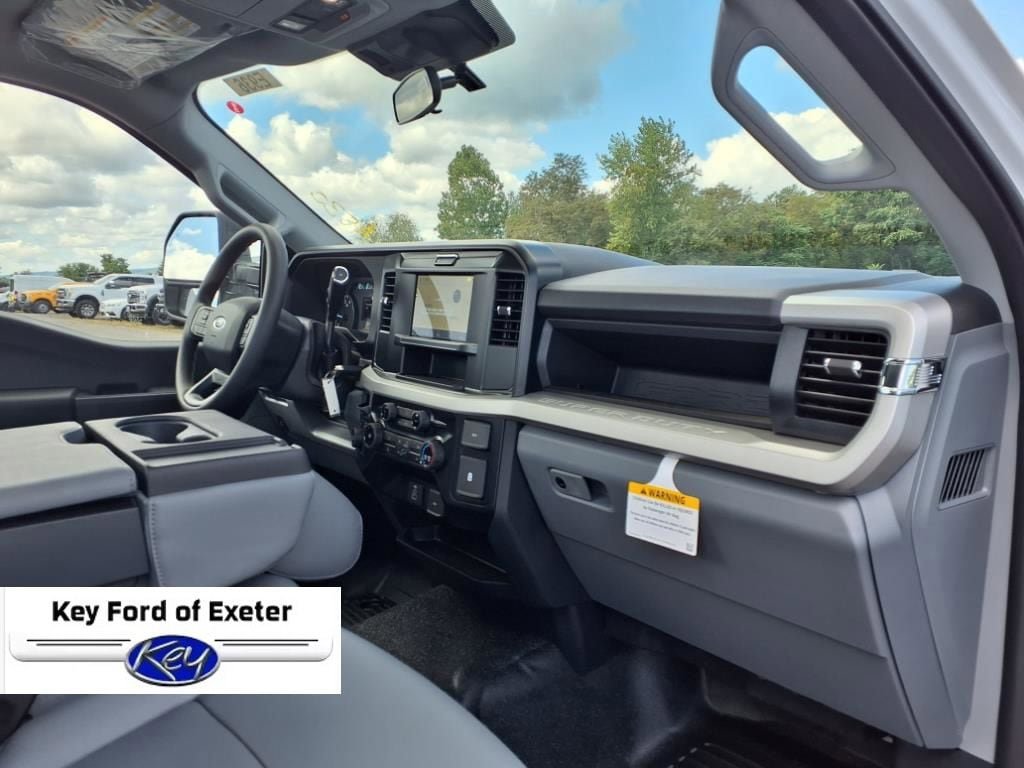 New 2026 Ford F250 XL w/ XL Chrome Package image 16