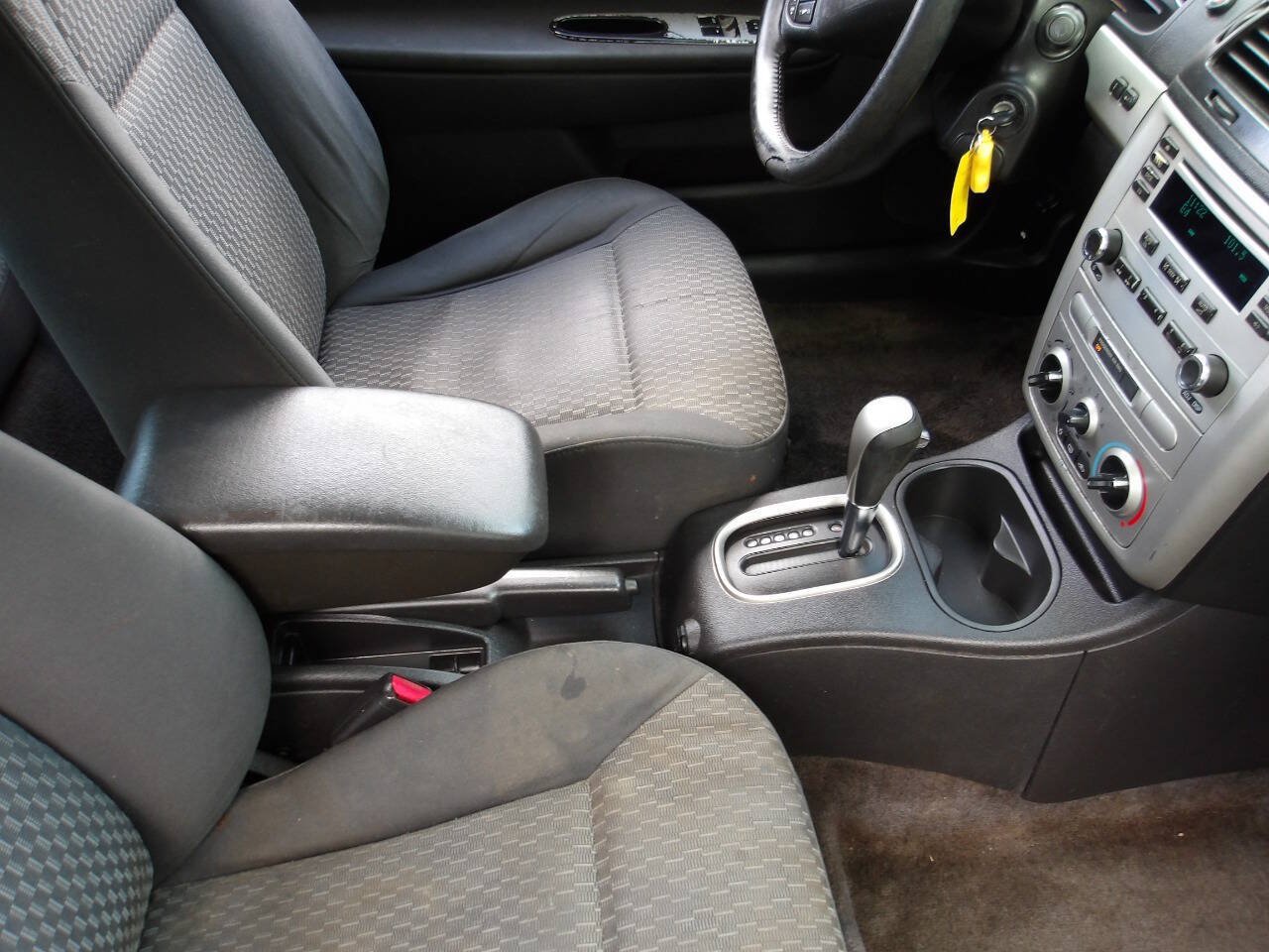 Used 2006 Chevrolet Cobalt LT w/ Preferred Equipment Group FWD image 16