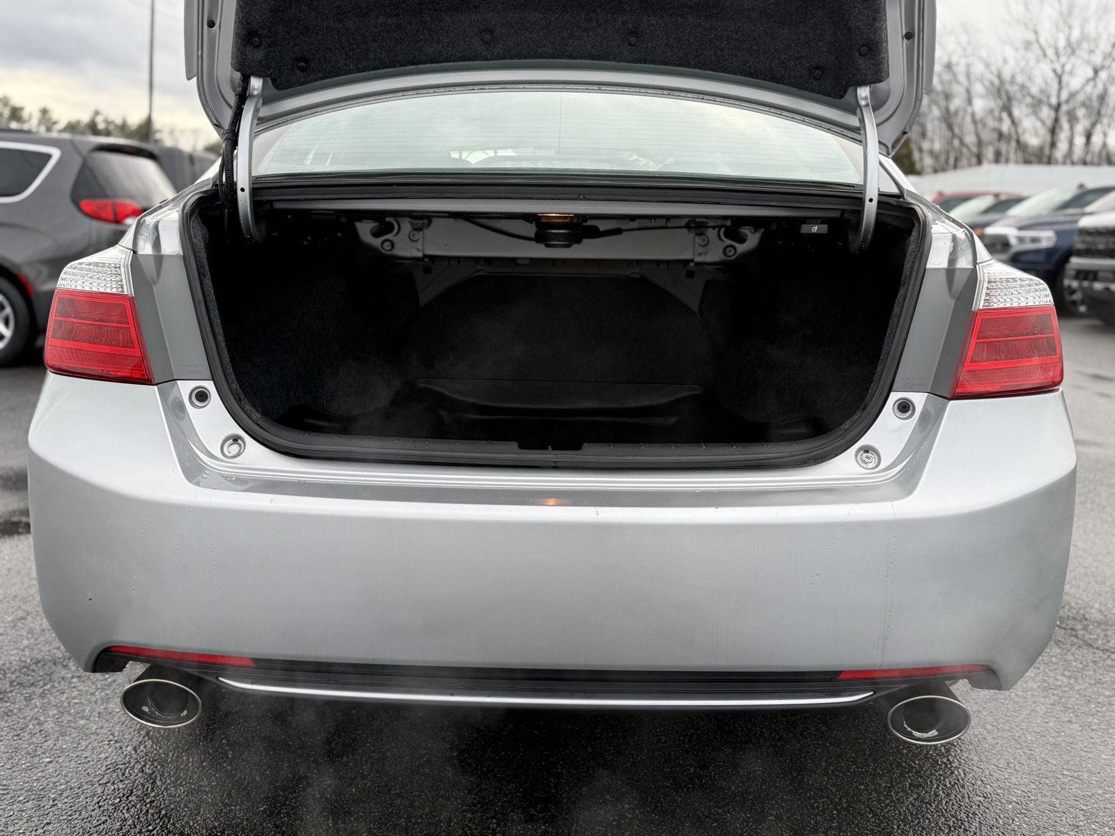 Used 2015 Honda Accord EX-L image 10