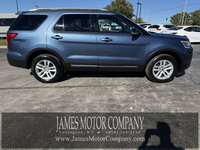 Used 2018 Ford Explorer XLT w/ Equipment Group 201A image 4