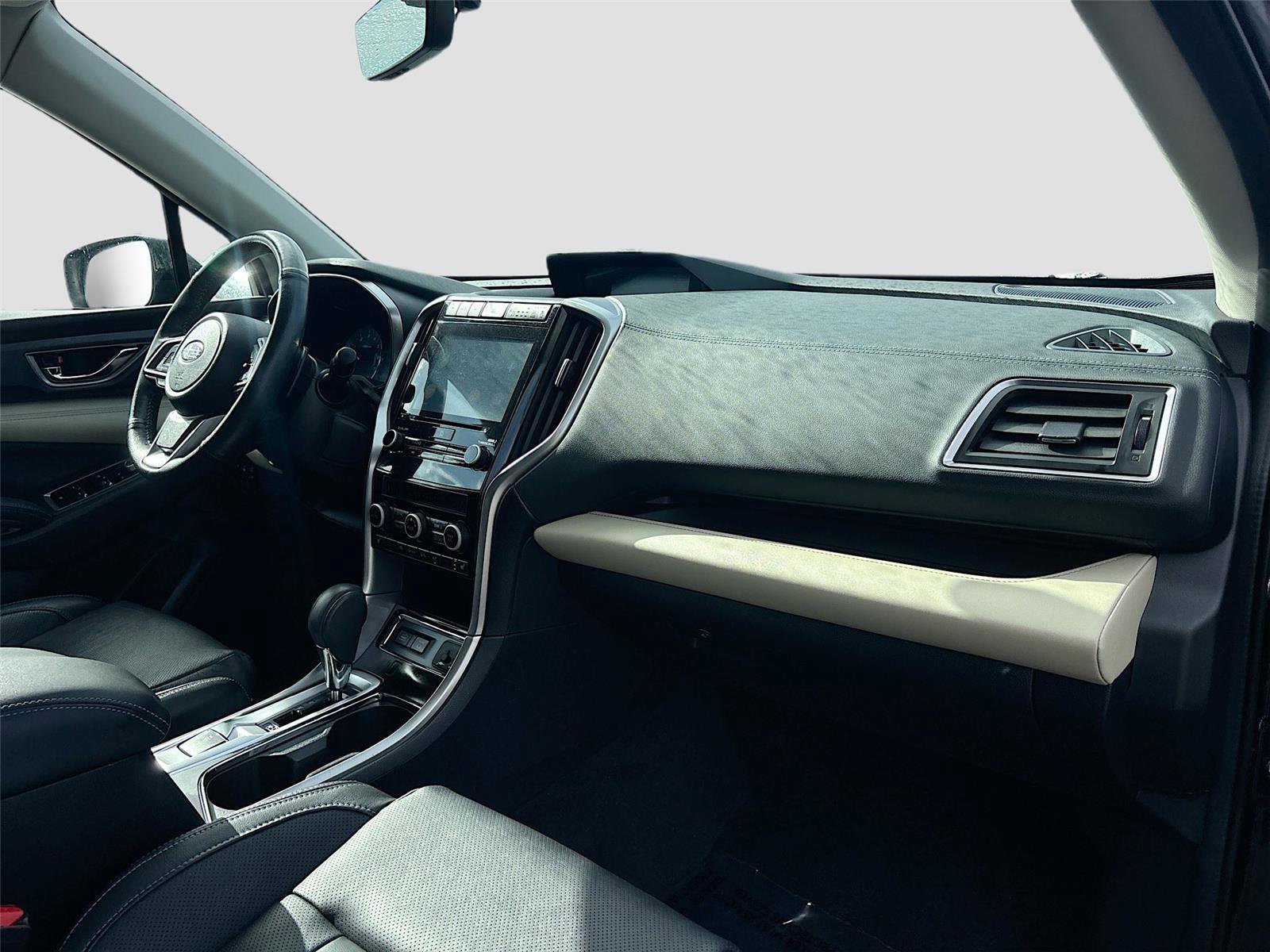 Used 2022 Subaru Ascent Limited image 31