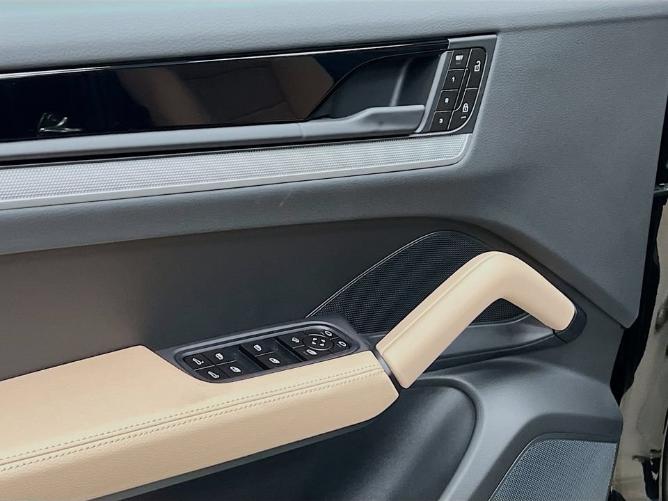New 2026 Porsche Cayenne AWD/4WD image 20