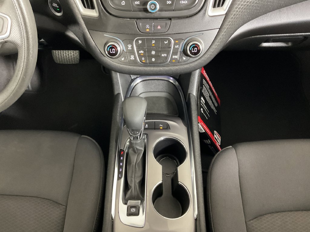 Used 2024 Chevrolet Malibu LT FWD image 13