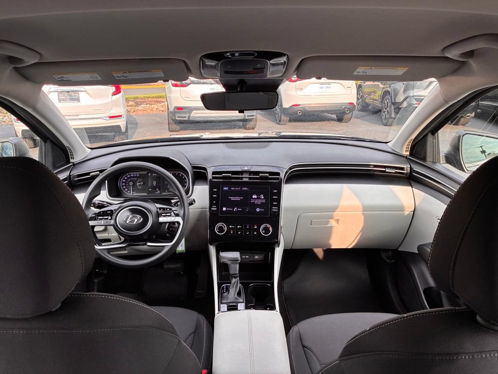 Used 2023 Hyundai Tucson SE AWD/4WD image 16