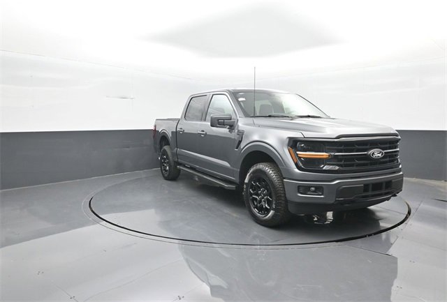 New 2025 Ford F150 XLT w/ Equipment Group 301A Standard