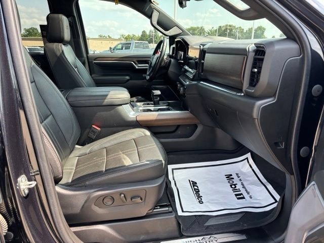 Certified 2023 Chevrolet Silverado 1500 High Country w/ High Country Premium Package AWD/4WD image 24