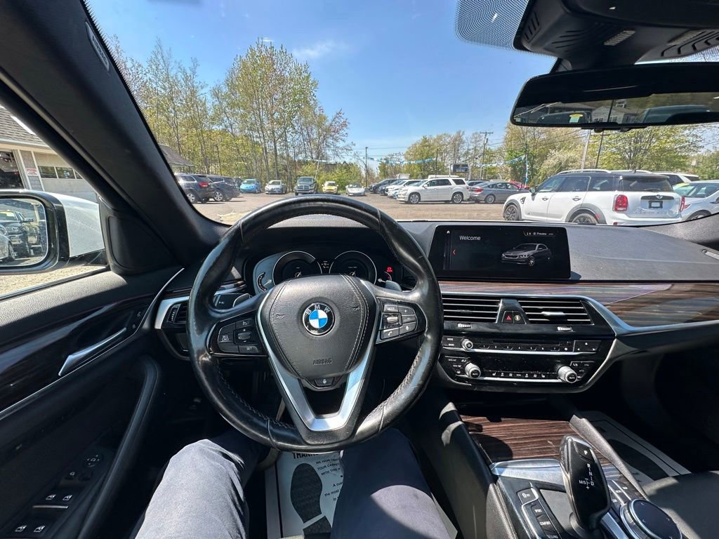 Used 2019 BMW 530i xDrive w/ Convenience Package AWD/4WD image 12