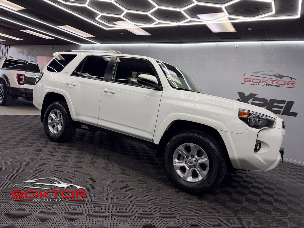 Used 2024 Toyota 4Runner SR5 AWD/4WD image 1