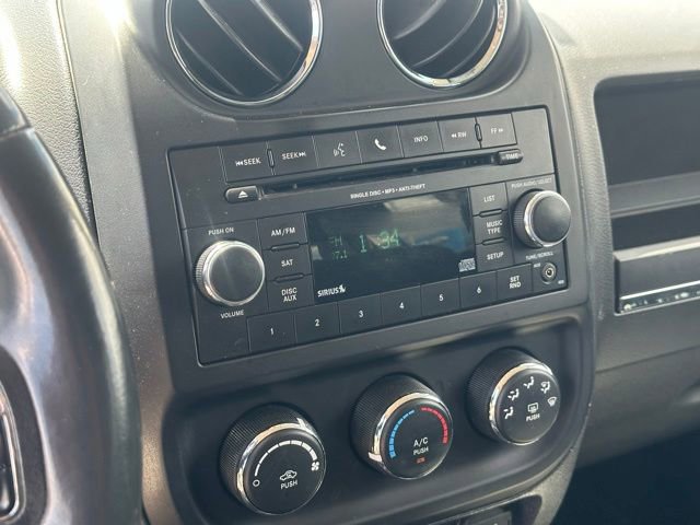 Used 2012 Jeep Patriot Latitude w/ Sun/Sound Group AWD/4WD image 8