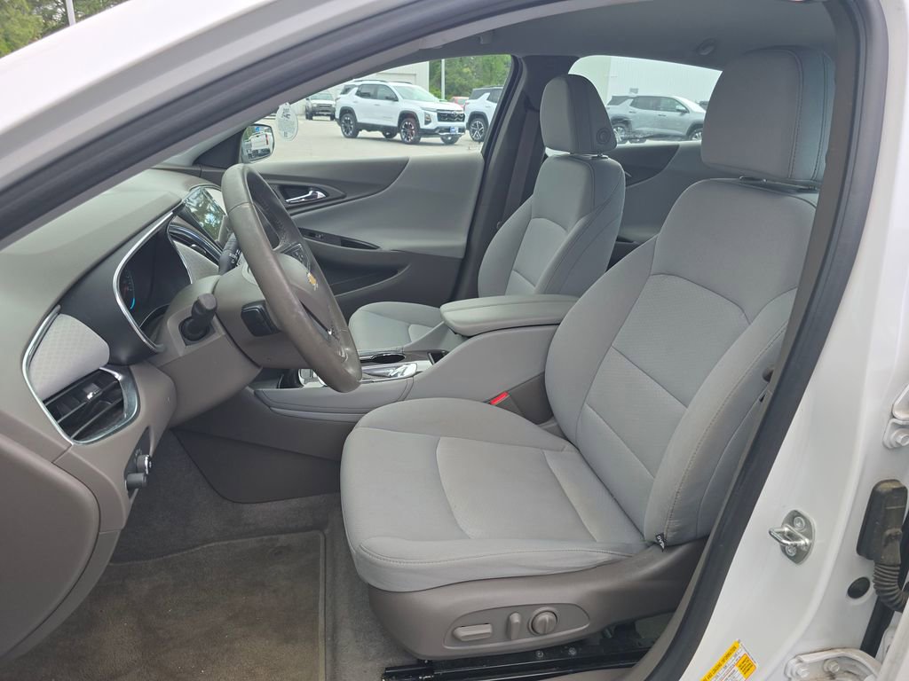 Used 2016 Chevrolet Malibu LT FWD image 28