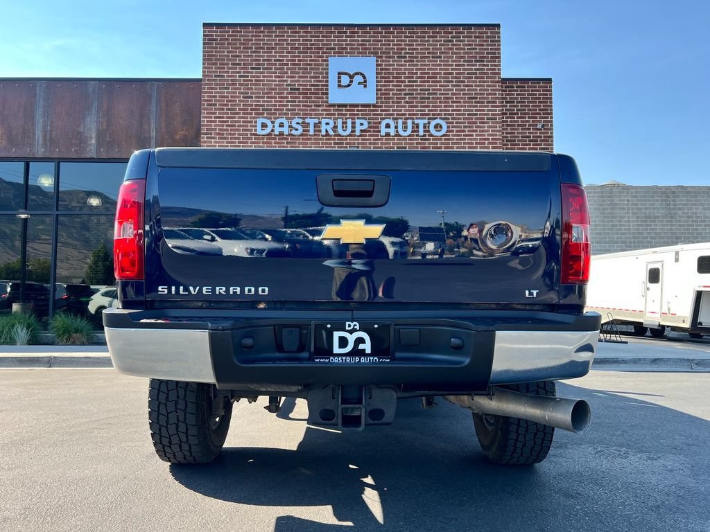Used 2011 Chevrolet Silverado 2500 LT AWD/4WD image 5