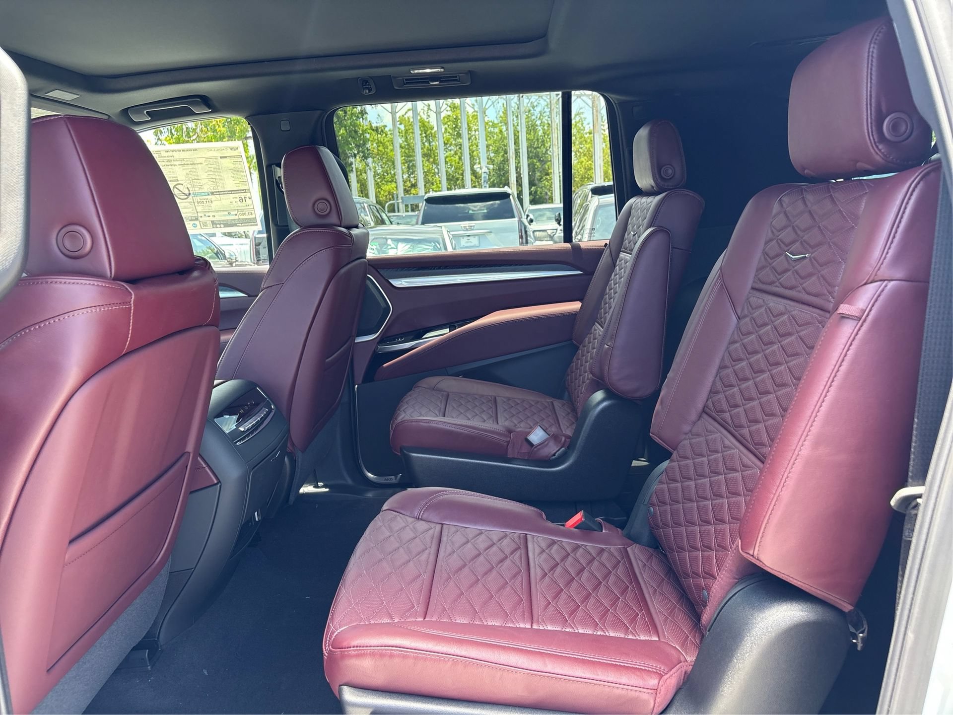 New 2026 Cadillac Escalade ESV Sport w/ LPO, ONYX Package AWD/4WD image 10