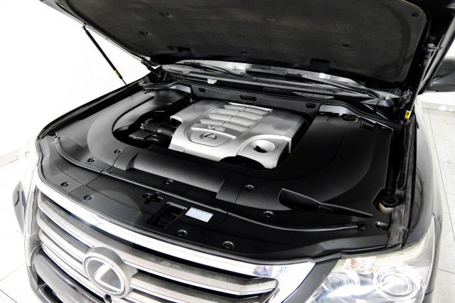 Used 2014 Lexus LX 570 4WD image 61
