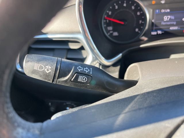 Used 2023 Chevrolet Equinox LT image 30