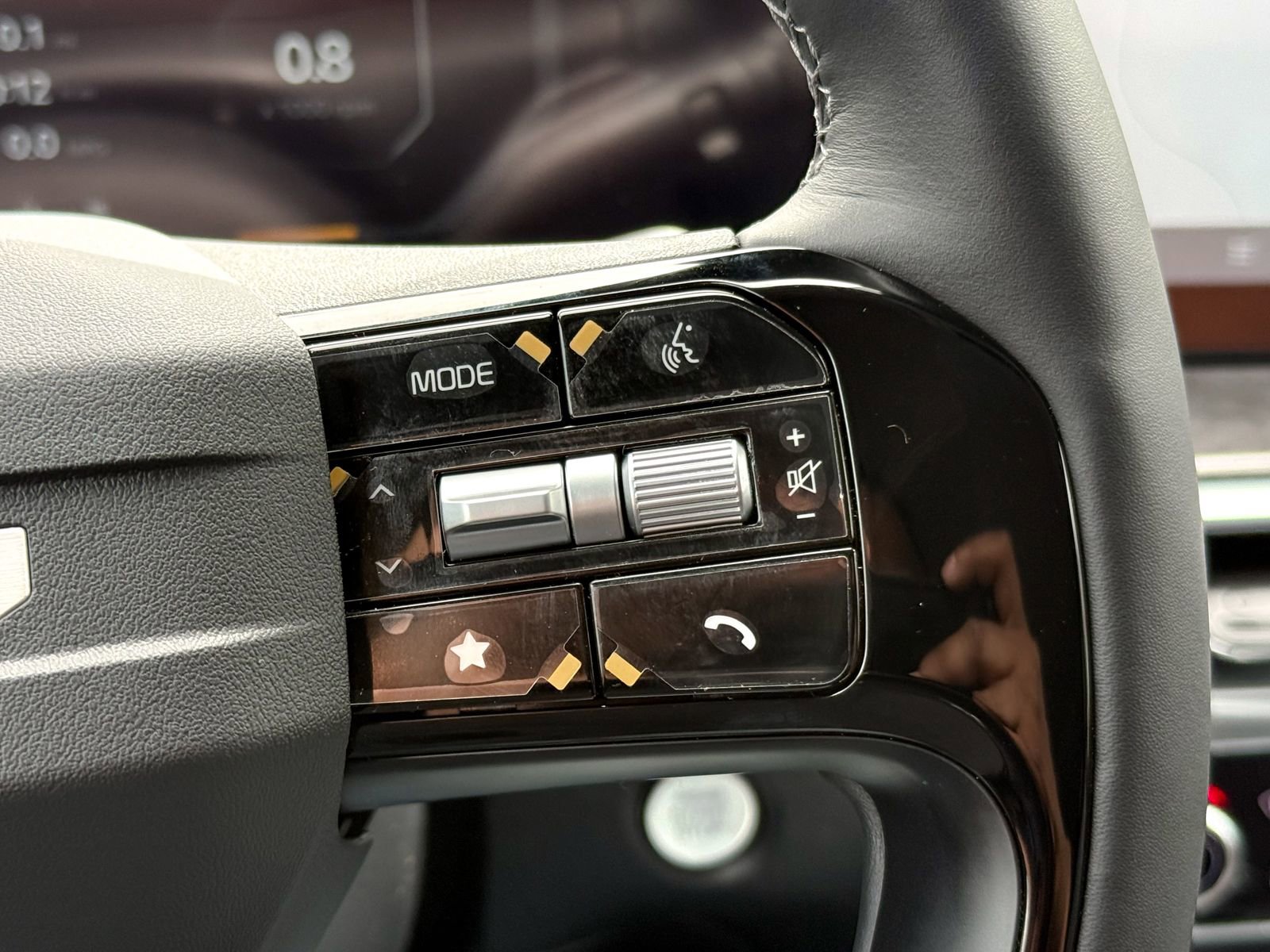 New 2026 Kia Sorento SX AWD/4WD image 28