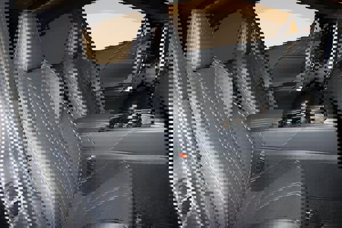 Used 2023 Lexus RX 500h F Sport image 58