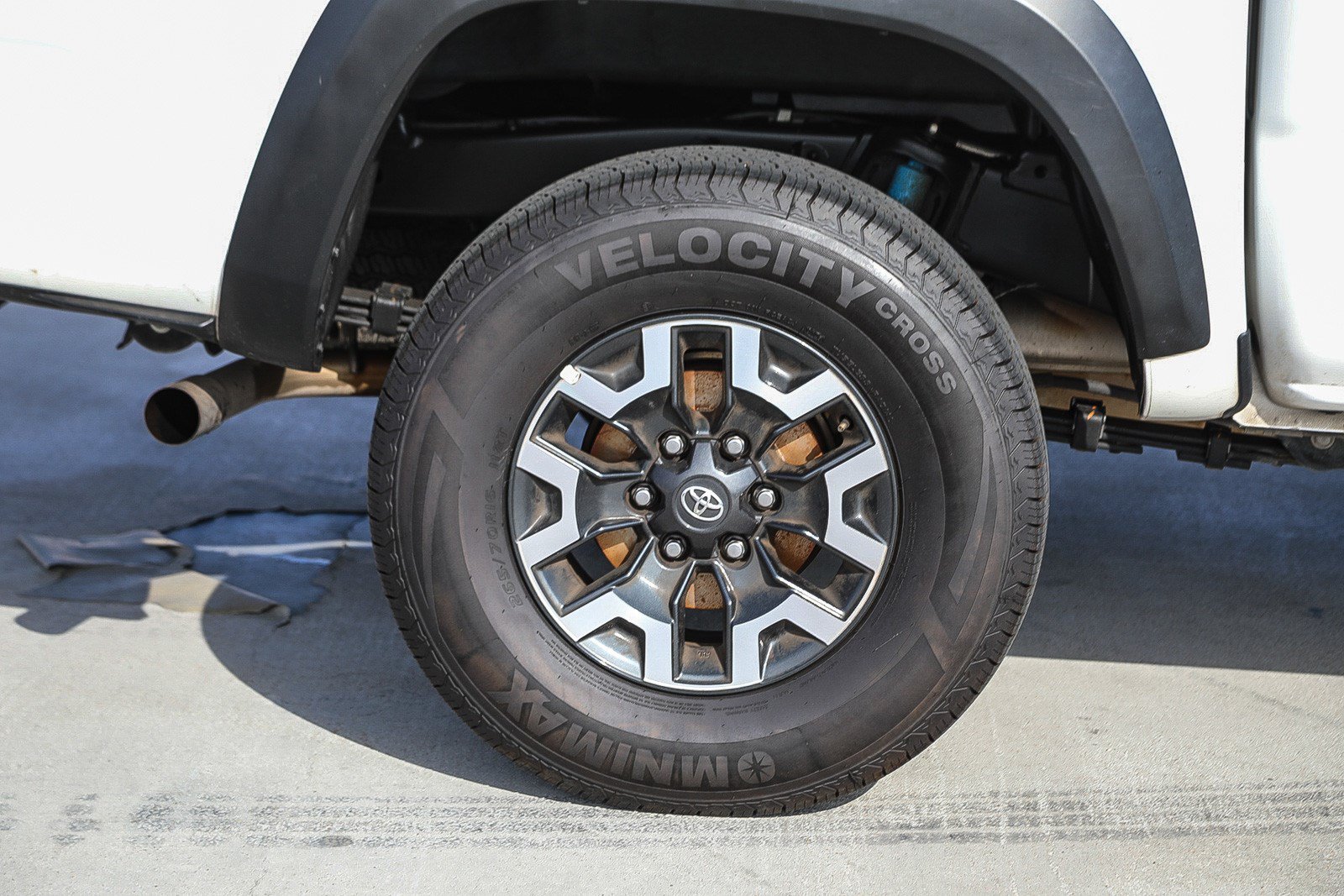 Used 2023 Toyota Tacoma TRD Off-Road AWD/4WD image 11