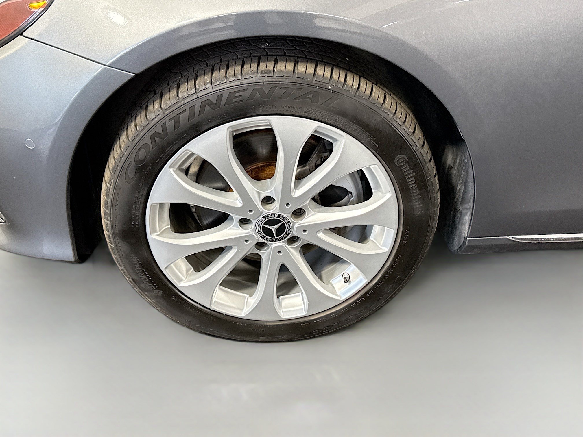 Used 2018 Mercedes-Benz E 300 w/ Premium 1 Package image 38