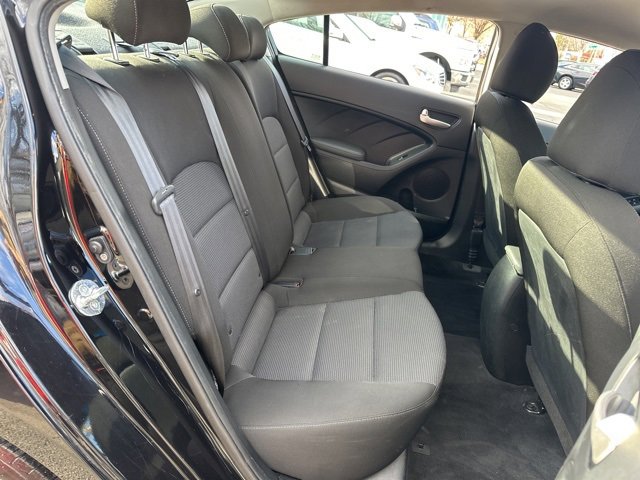 Used 2018 Kia Forte LX w/ LX Rear Camera Package image 10