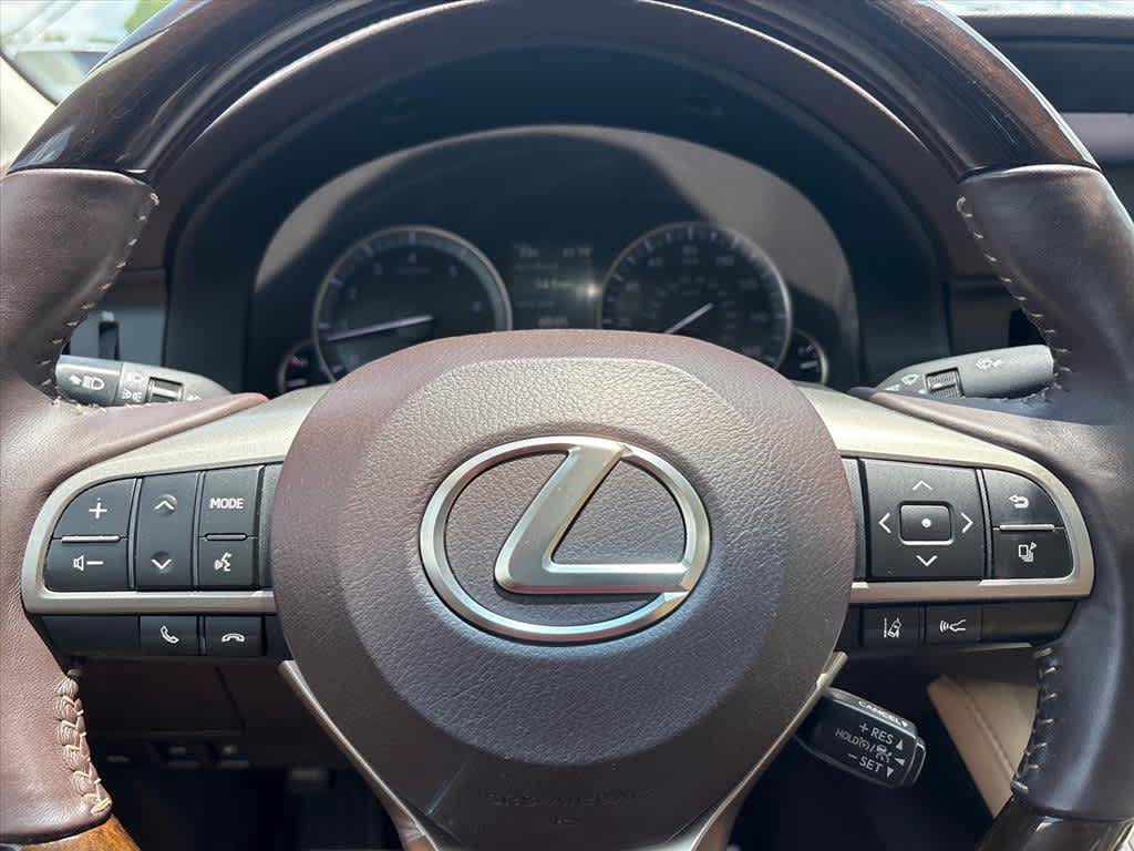 Used 2016 Lexus ES 350 w/ Luxury Package w/Wood Trim FWD image 16