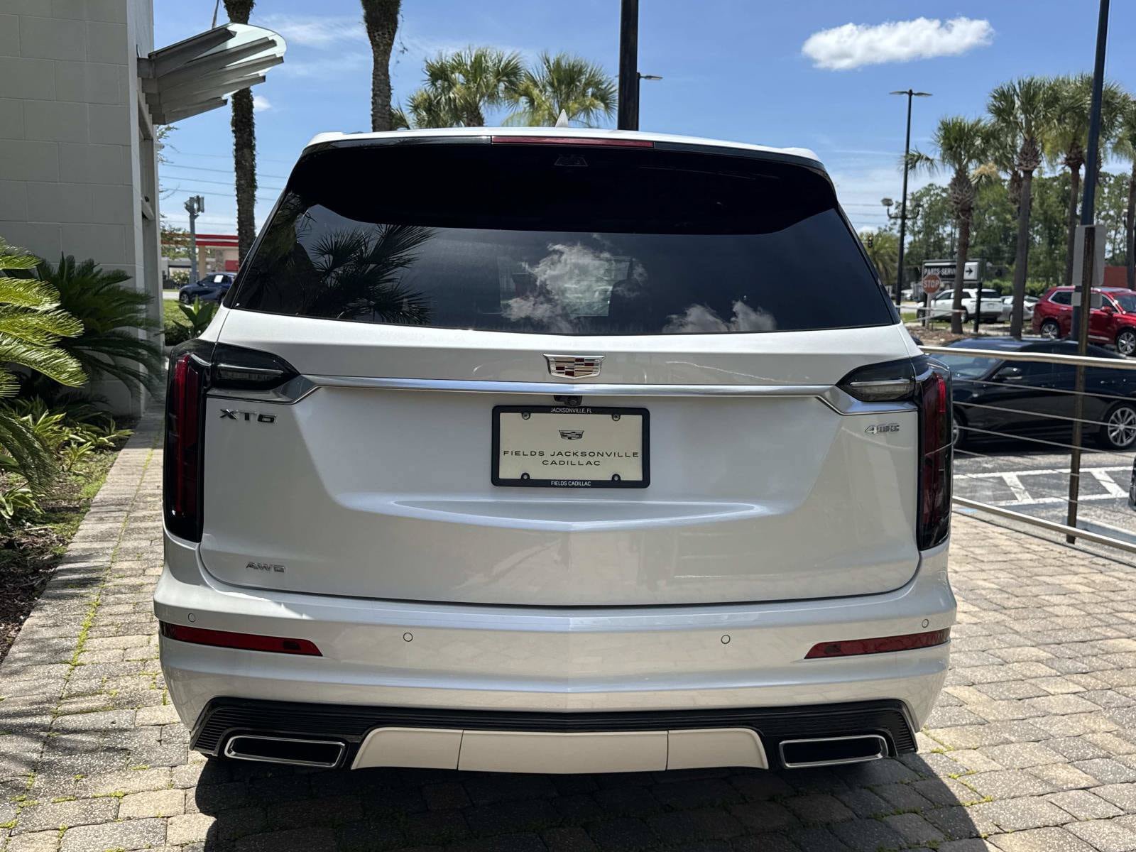 New 2025 Cadillac XT6 Sport w/ Platinum Package AWD/4WD image 3