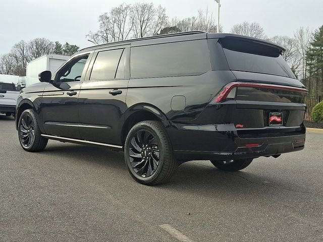 New 2026 Lincoln Navigator L Reserve w/ Jet Appearance Package AWD/4WD image 4