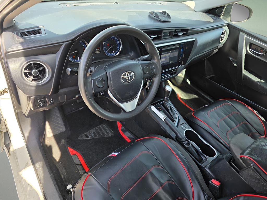 Used 2018 Toyota Corolla LE image 20