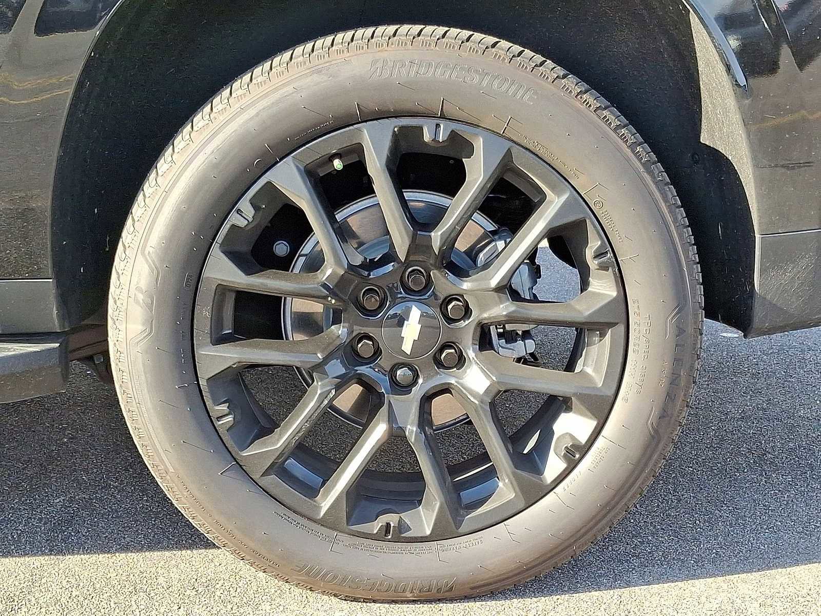 Certified 2024 Chevrolet Suburban LS image 37