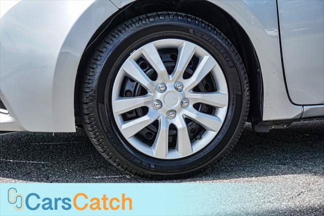 Used 2015 Toyota Corolla LE FWD image 16