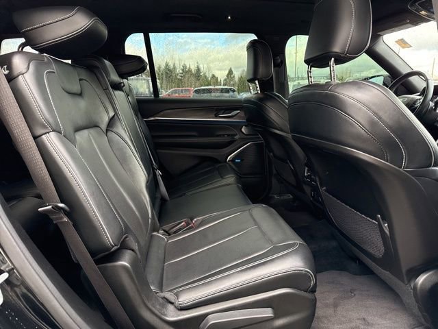 Used 2022 Jeep Grand Cherokee L Overland image 12