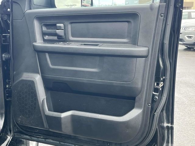 Used 2018 RAM 2500 Tradesman w/ Chrome Appearance Group image 25