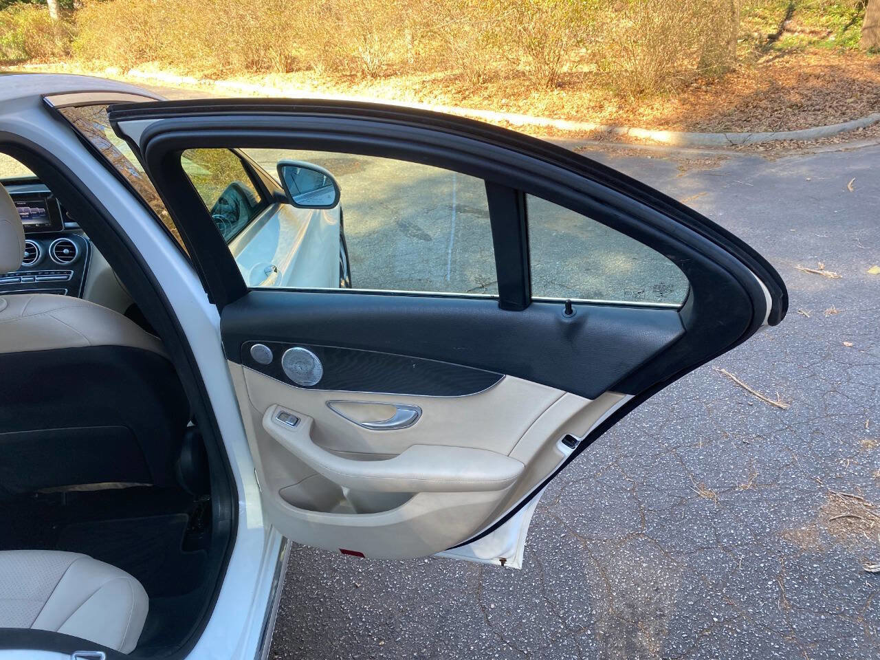 Used 2017 Mercedes-Benz C 300 4MATIC Sedan image 53