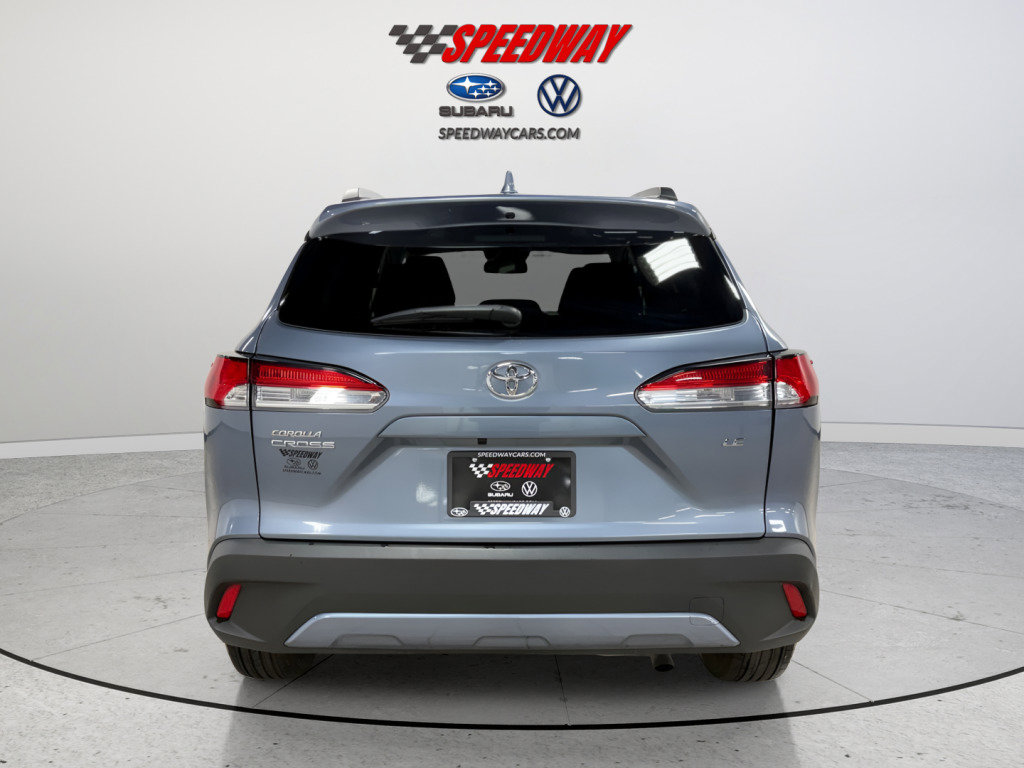 Used 2024 Toyota Corolla Cross LE image 6