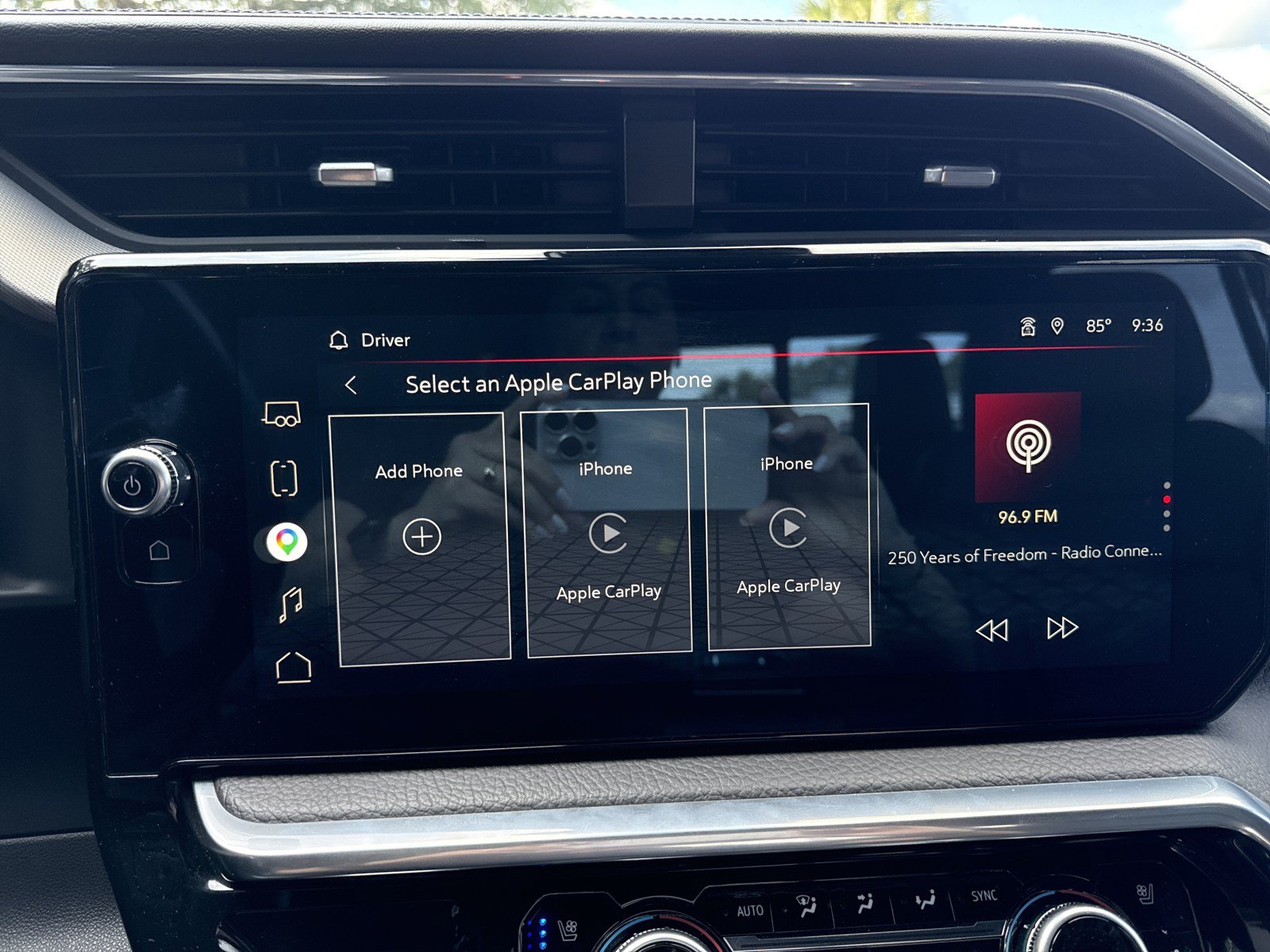 Used 2022 GMC Sierra 1500 Denali AWD/4WD image 28