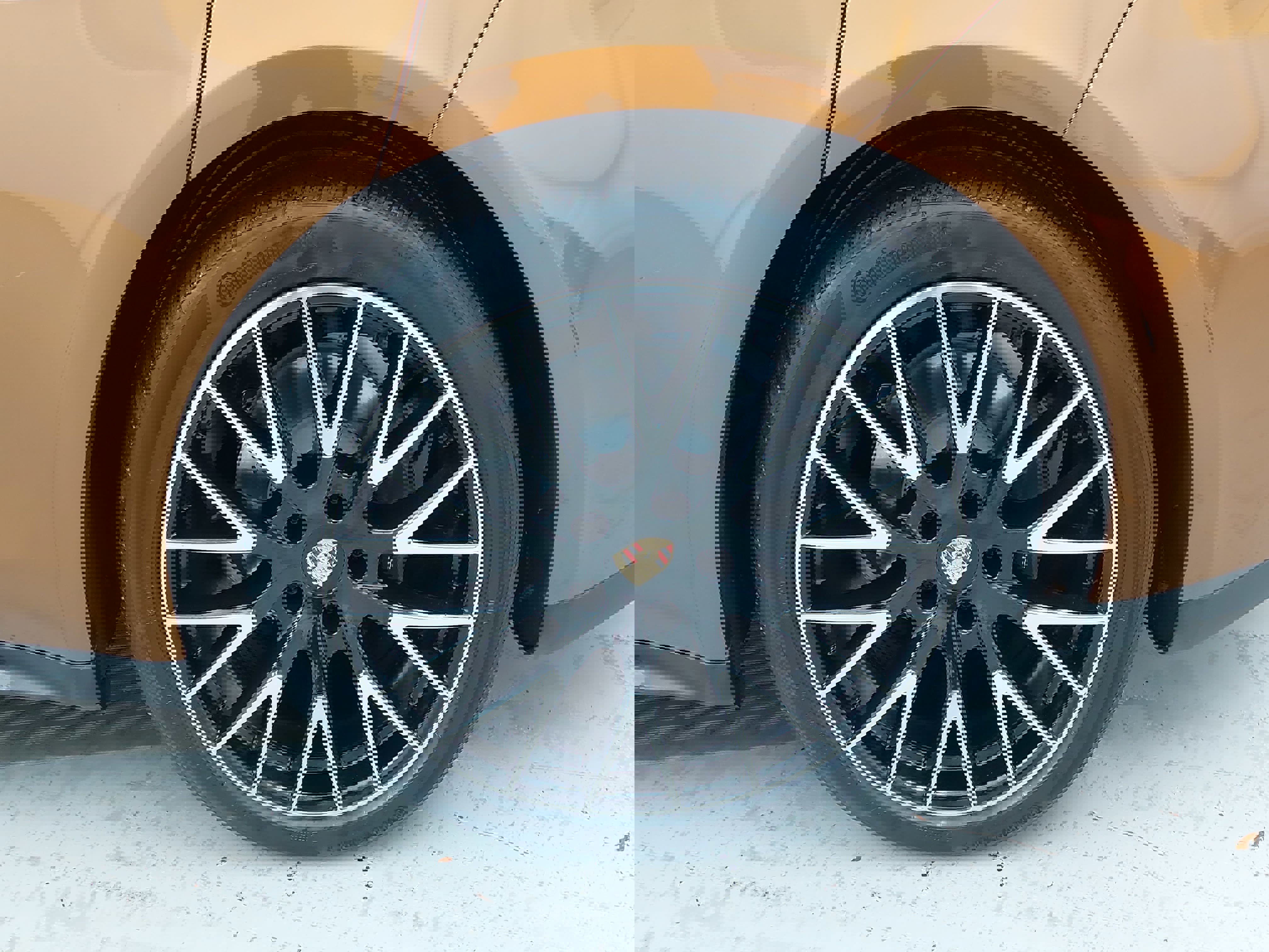 Used 2024 Porsche Panamera 4 image 36