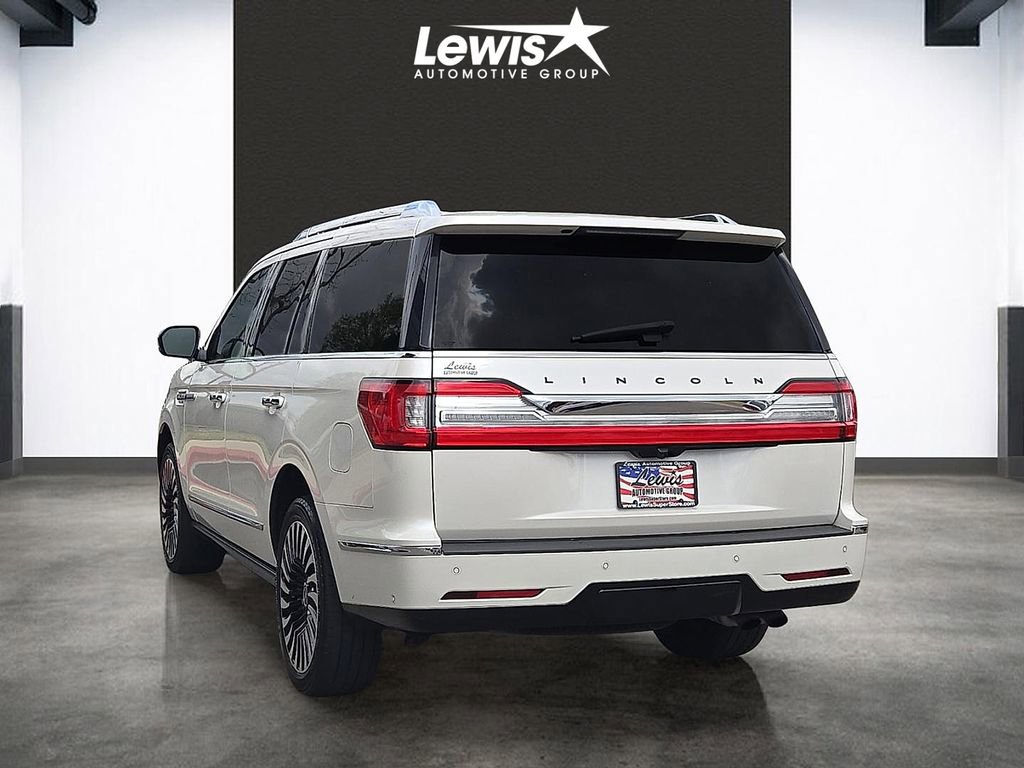 Used 2018 Lincoln Navigator Black Label image 3