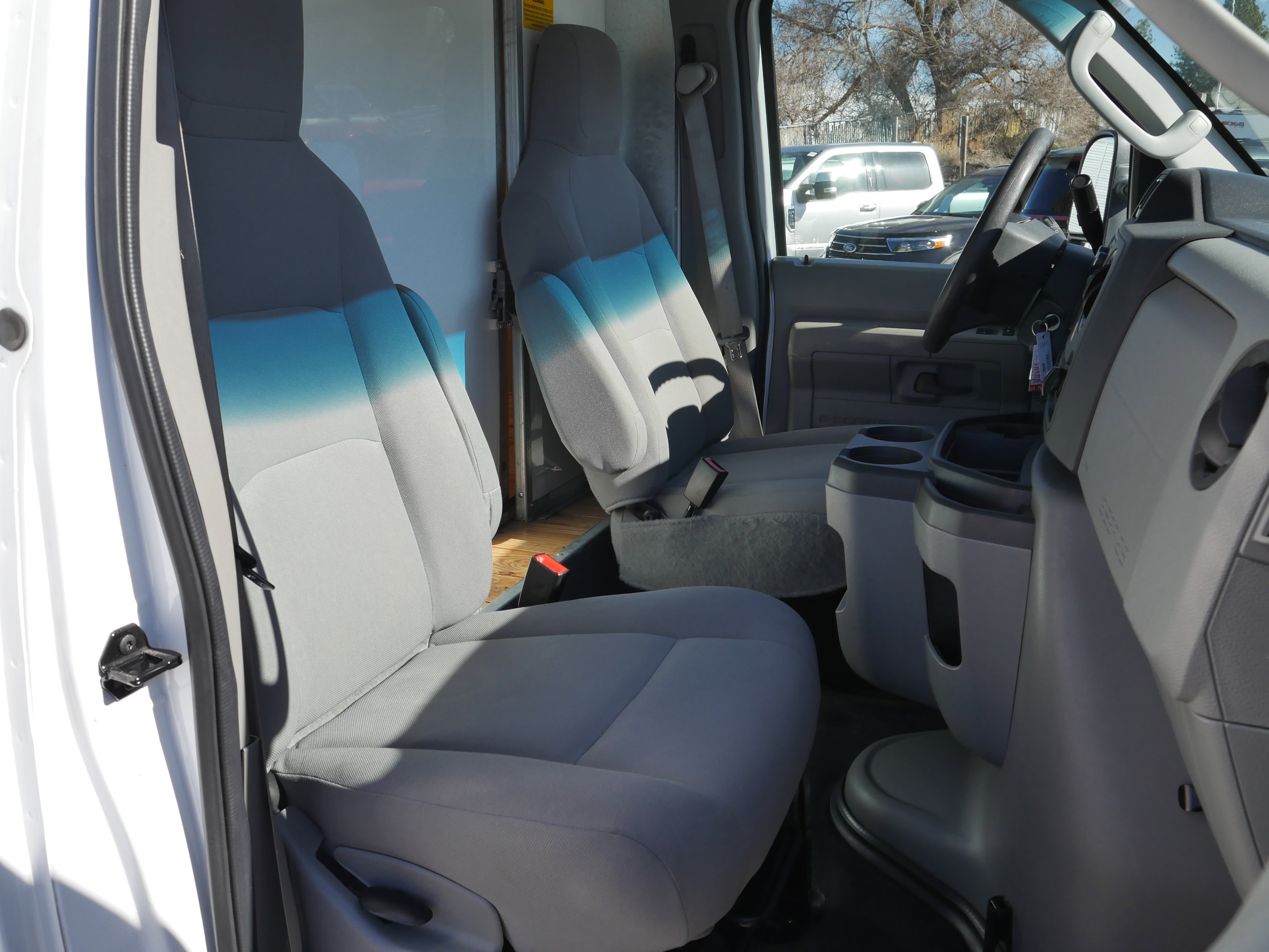 Certified 2024 Ford E-450 and Econoline 450 Super Duty image 17