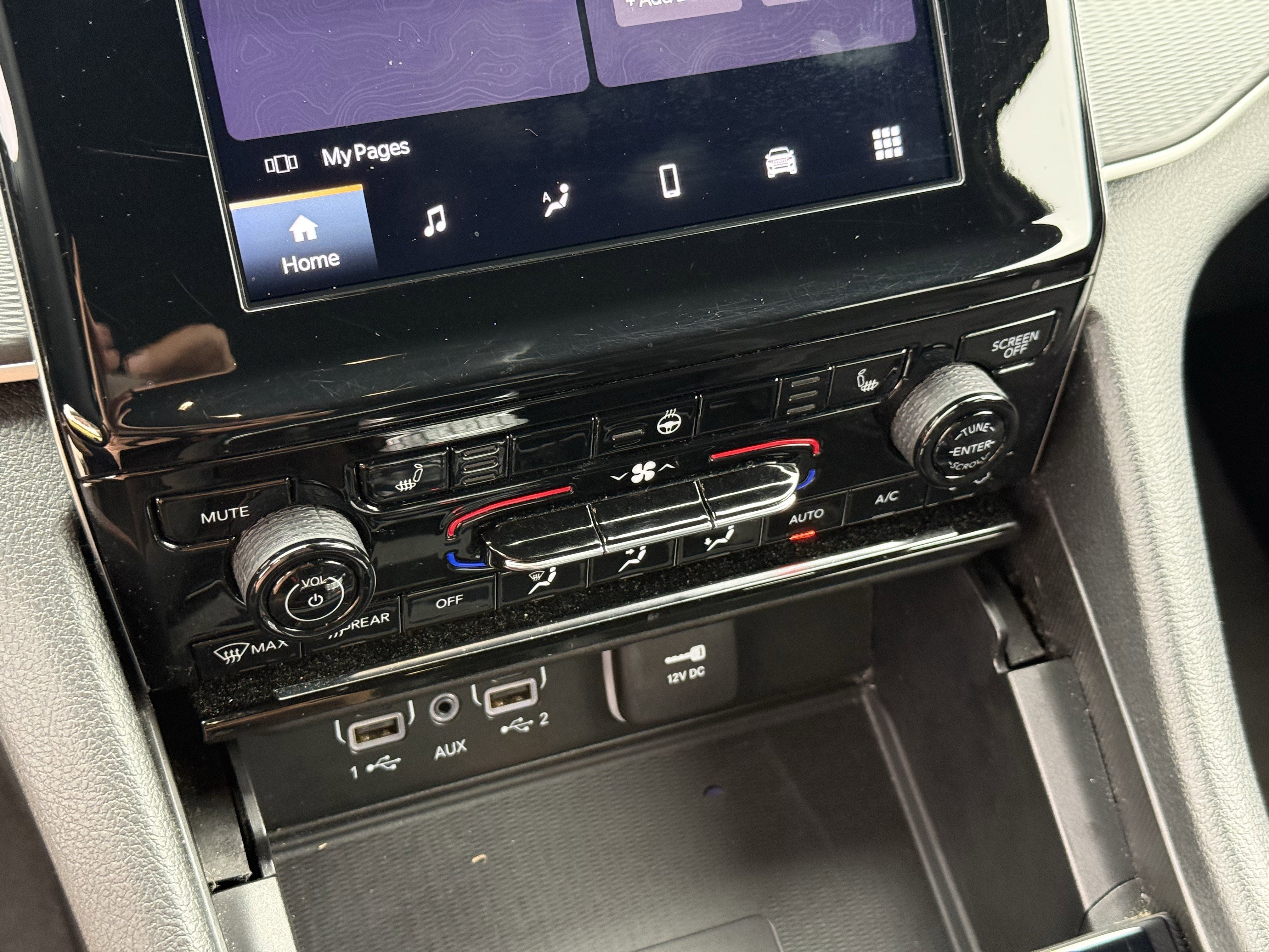 Used 2023 Jeep Grand Cherokee L Laredo AWD/4WD image 22