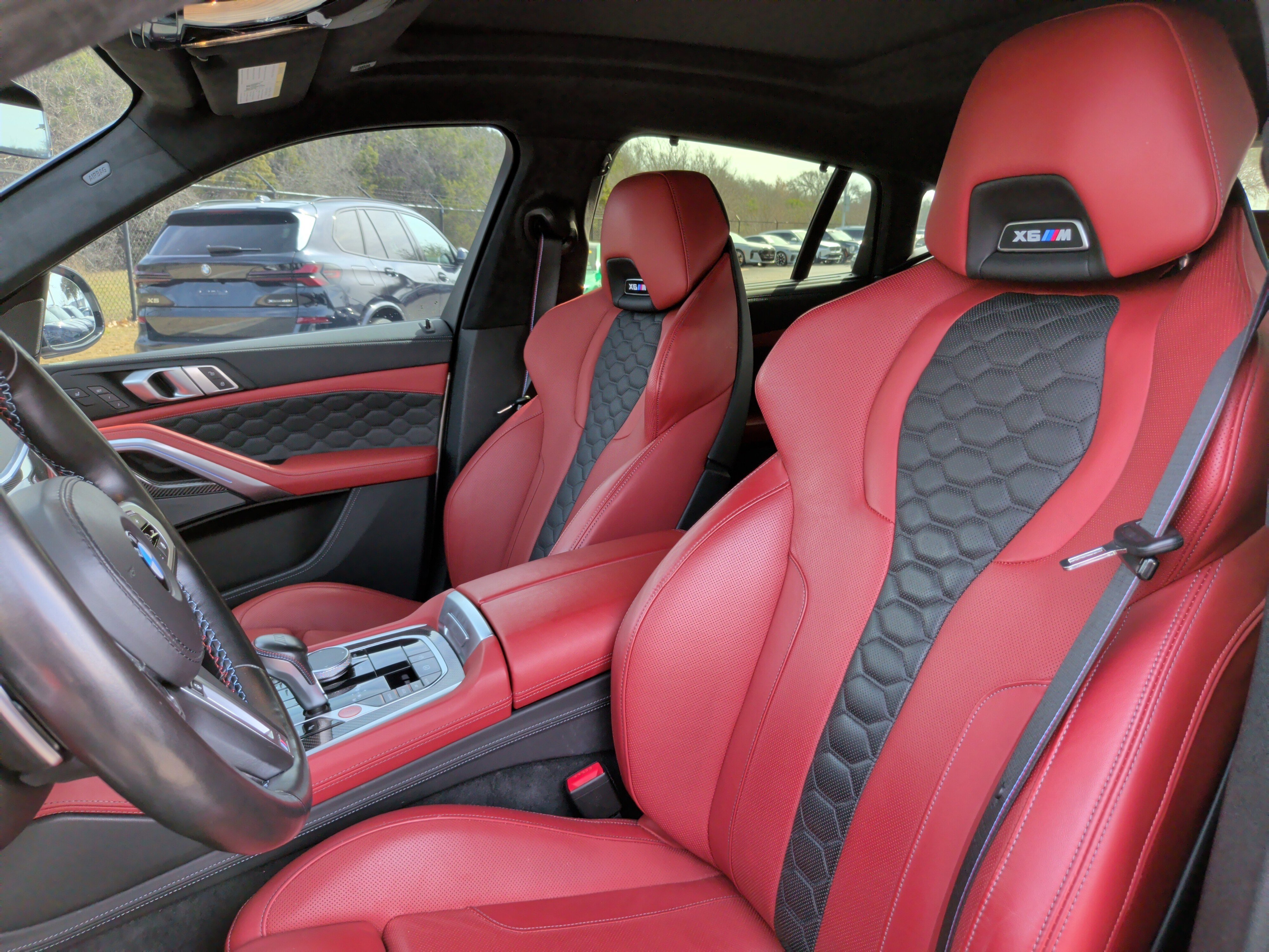 Used 2022 BMW X6 M Competition w/ Competition Package image 27