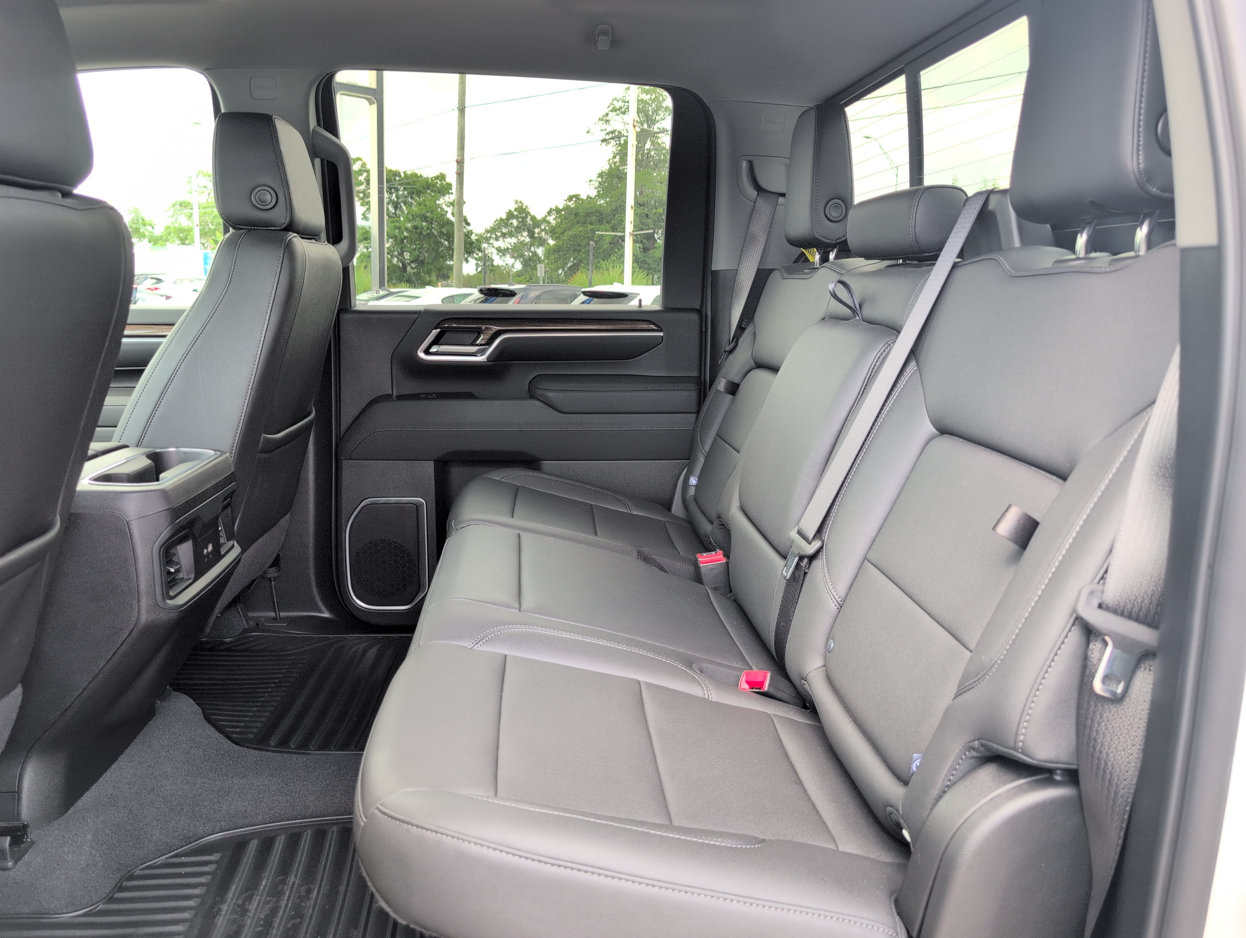 Used 2024 Chevrolet Silverado 3500 LT w/ All Star Edition RWD image 31