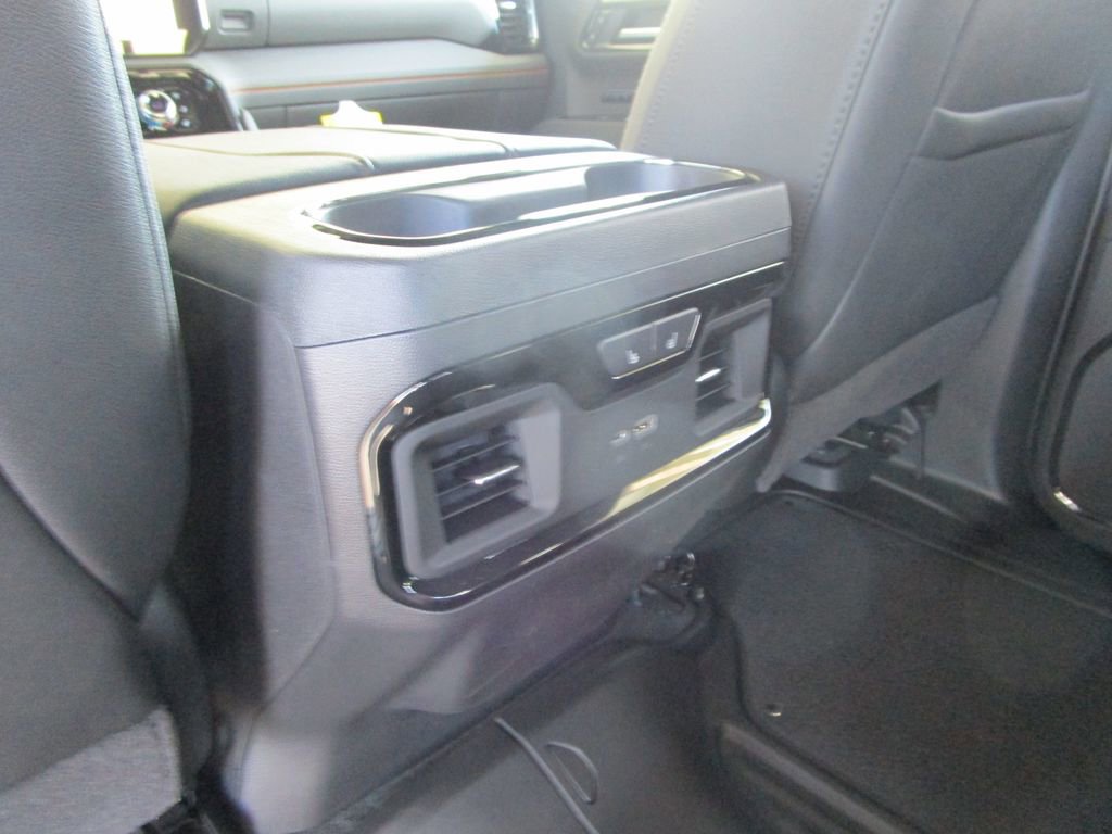 New 2026 GMC Sierra 1500 AT4 w/ Technology Package image 18