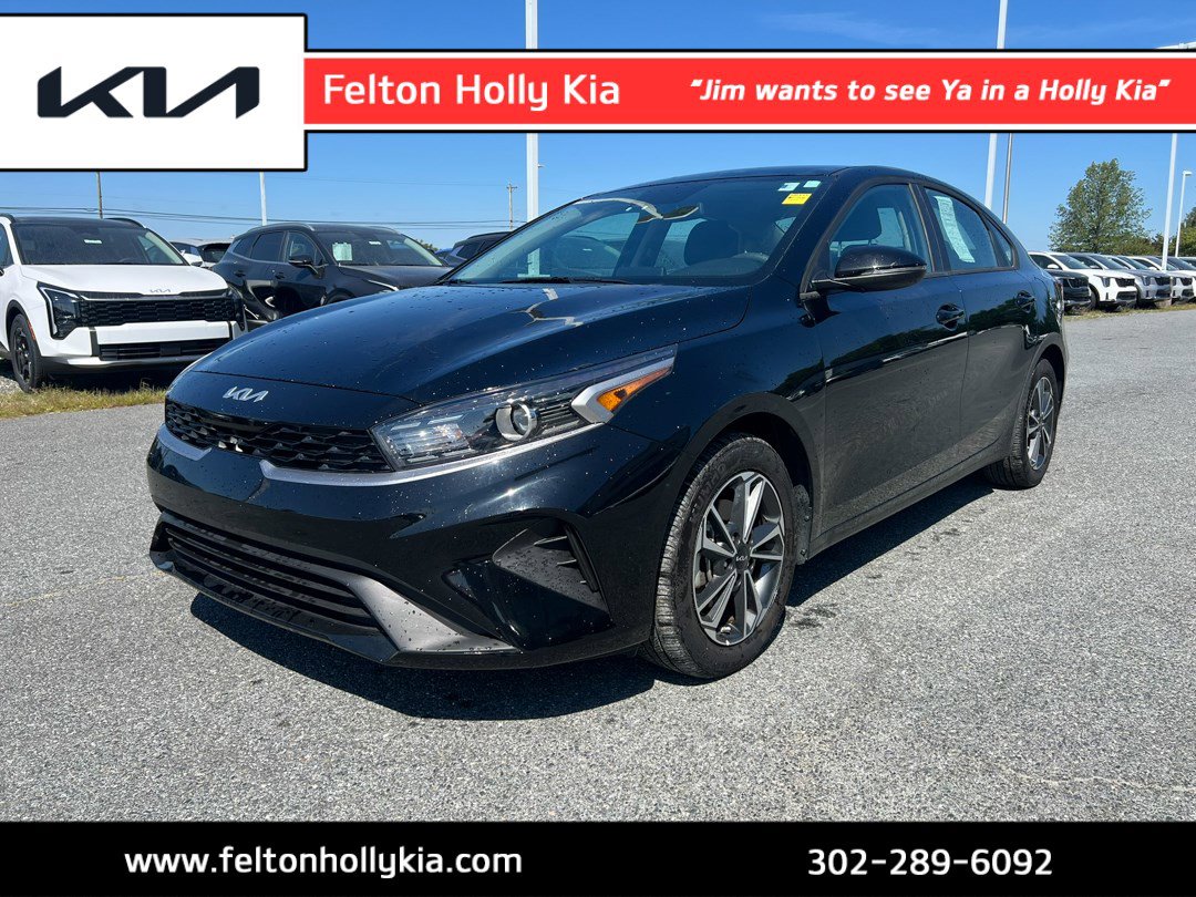 Used 2023 Kia Forte LXS w/ LXS Technology Package video 1