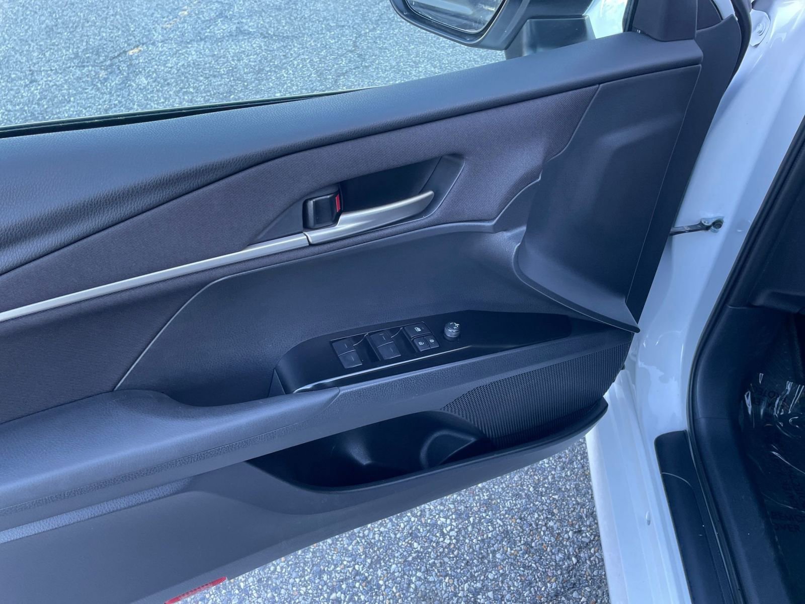 Used 2025 Toyota Camry LE image 20