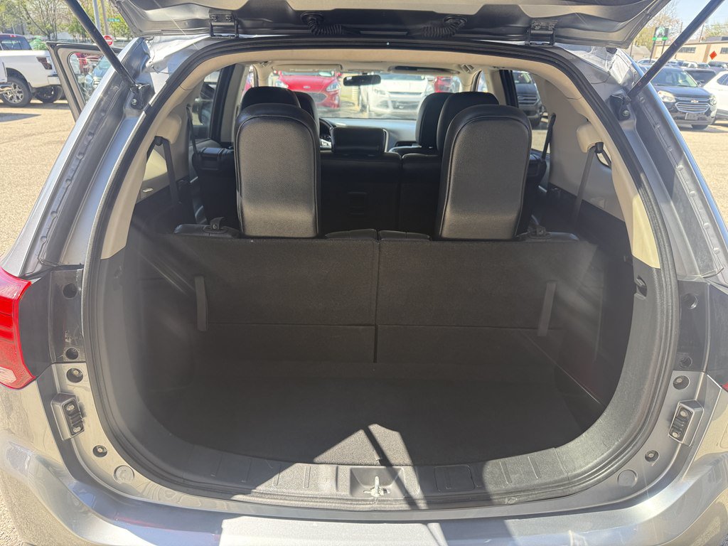 Used 2016 Mitsubishi Outlander SE AWD/4WD image 20