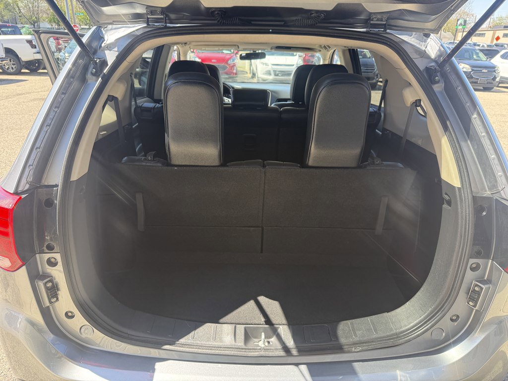 Used 2016 Mitsubishi Outlander SE AWD/4WD image 20